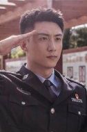 李飛