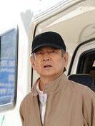 倉島英二