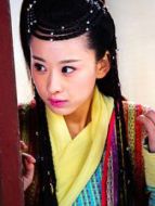 姜芷柔/戚珀（穆婷婷飾演）
