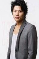 鈴木亮平