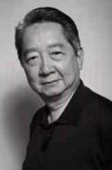何先生