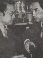周恩來(lái)在上海劇情介紹(1-16全集)